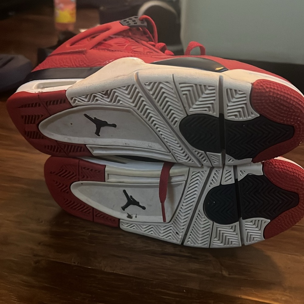 Air Jordan 4 Retro 4 Fiba Preowned
Mens Sz 8 - Picture 8 of 12